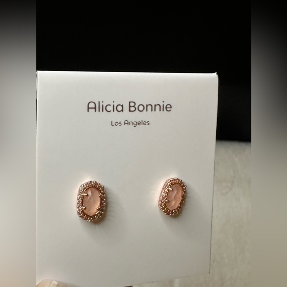 🆕 Alicia Bonnie Los Angeles “Destiny” Rose Gold Stud Earrings w/Box & Dust Bag - Picture 4 of 12